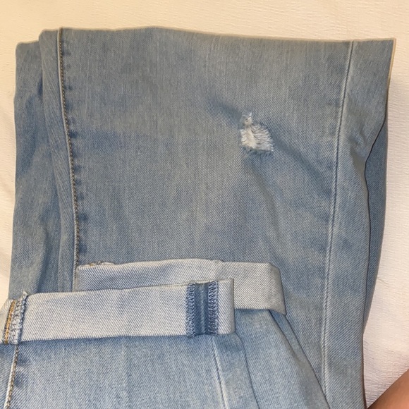 Ingrid & Isabel Maternity Jeans (size 2) - Picture 7 of 9